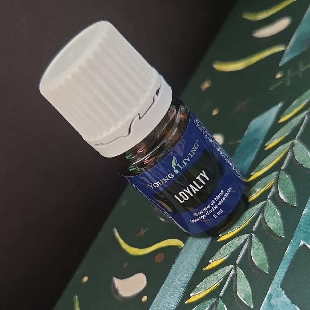 Young Living Loyalty Oil with Blue Label